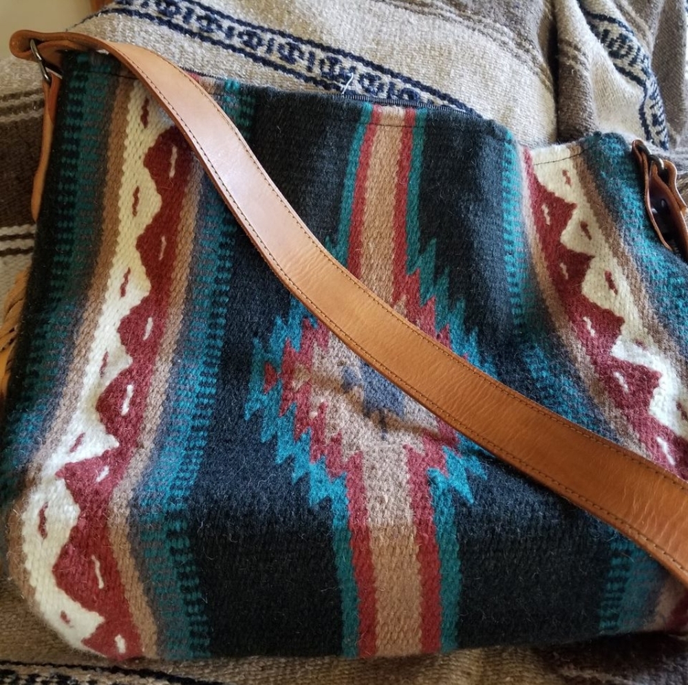 Saddle blanket Cross Body Bag